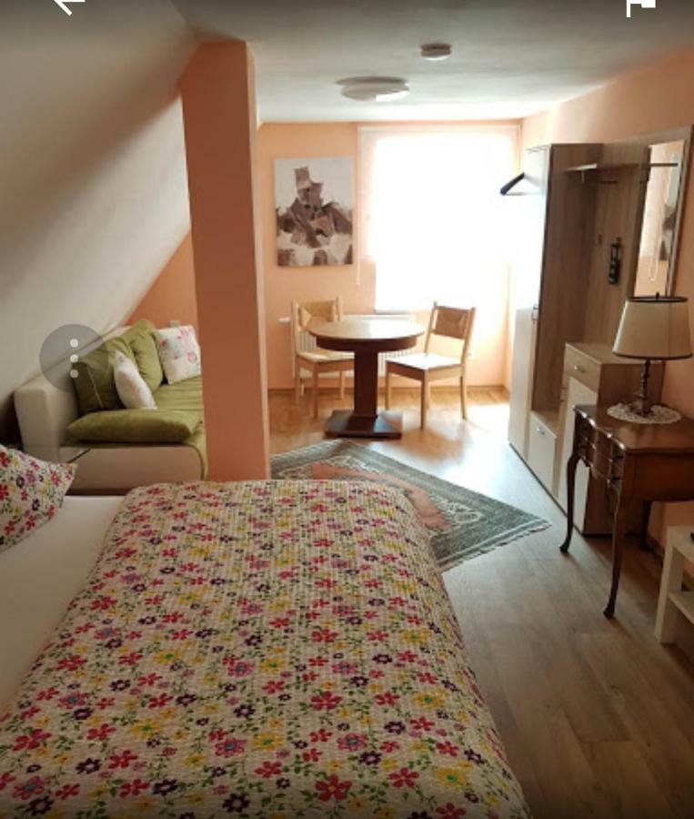 Pension Moserhaus 하르부르크 외부 사진